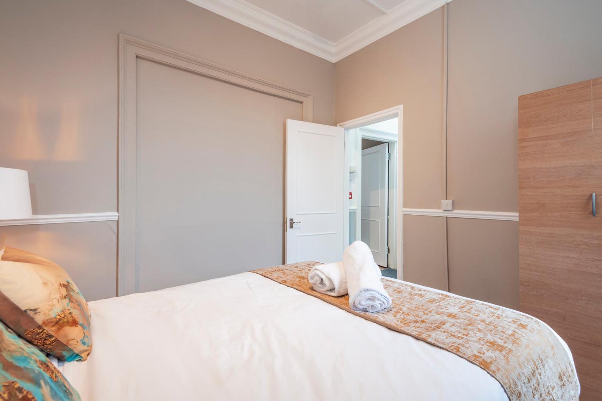Apartment Hyde Park Modern London