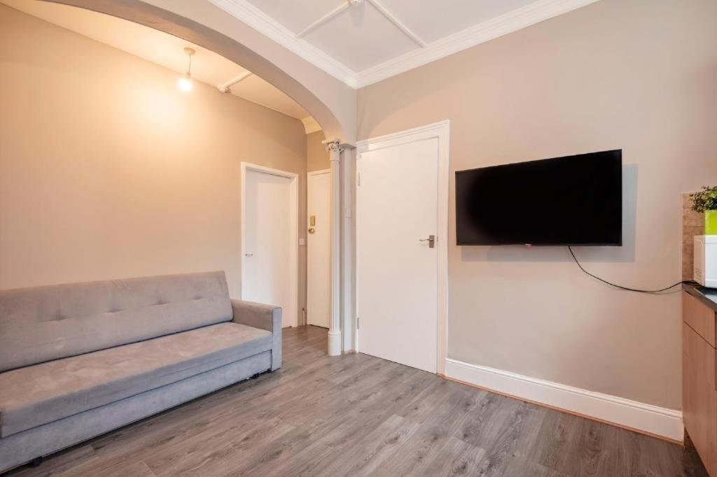 Hyde Park Modern Apartment *